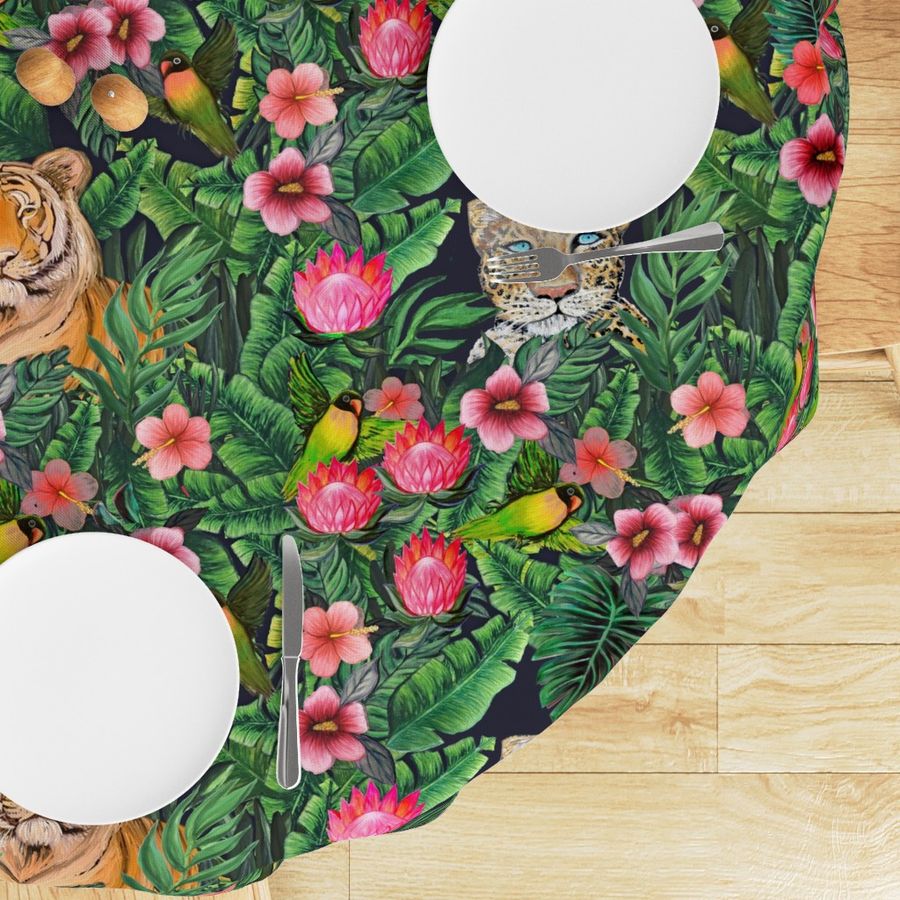 HOME_GOOD_ROUND_TABLE_CLOTH