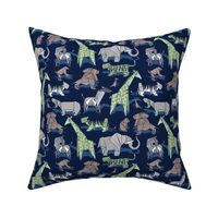 Small scale // Origami safari animalier // oxford navy blue background green giraffes