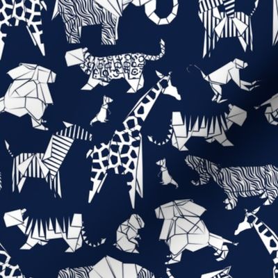 Small scale // Origami safari animalier // oxford navy blue background white animals