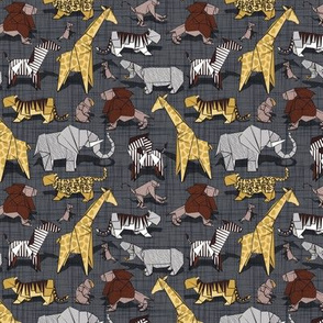 Tiny scale // Origami safari animalier // charcoal linen texture background yellow giraffes