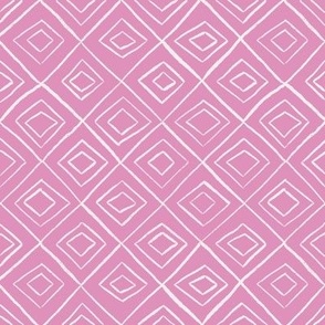 Diamond Block Quilt (white on lilac) 
