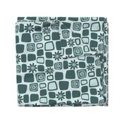 Scandi daisy blocks - mint and pine