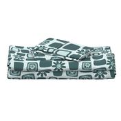 Scandi daisy blocks - mint and pine