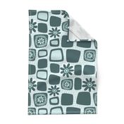 Scandi daisy blocks - mint and pine