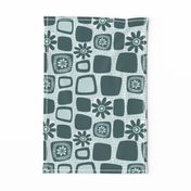 Scandi daisy blocks - mint and pine