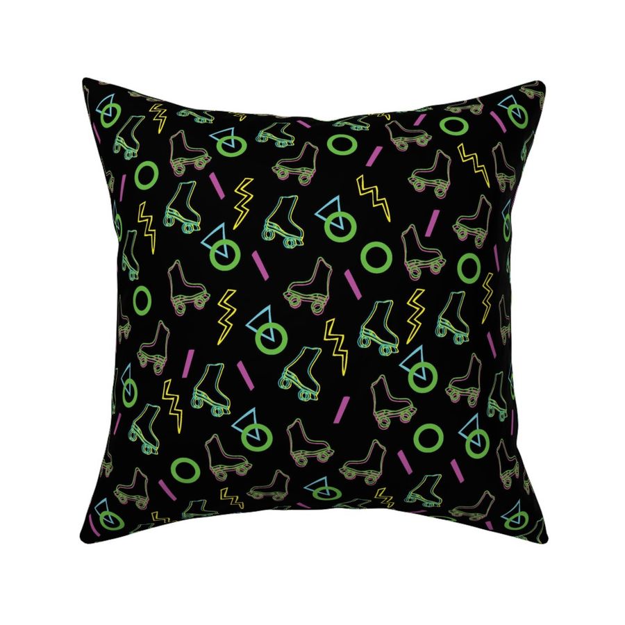 HOME_GOOD_SQUARE_THROW_PILLOW