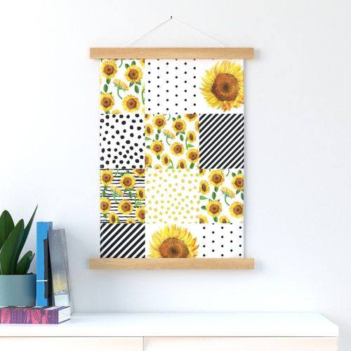 HOME_GOOD_WALL_HANGING