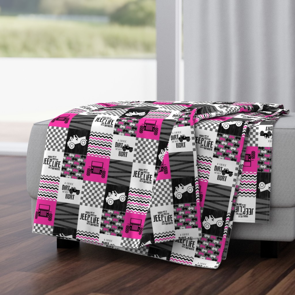 3 inch Jeep//Hot Pink - Wholecloth Cheater Quilt