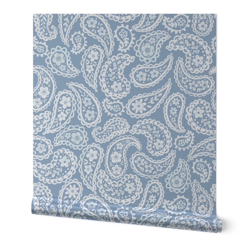 White 70's Paisley (storm blue) 8” small