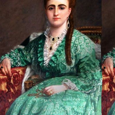 Victorian queen princess bride queen diamond crowns tiaras necklace bracelets earrings green mint long sleeves dress gowns rings lace ringlets fur curly barrel chestnut curls brown hair ornate beauty 19th century historical ornate royal portraits beautifu