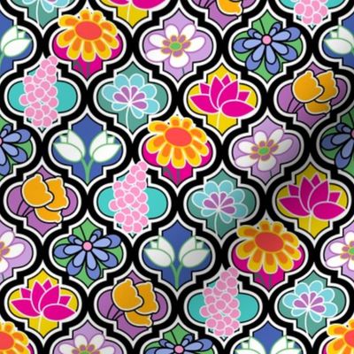 Colorful Quatrefoil with Modern Flowers