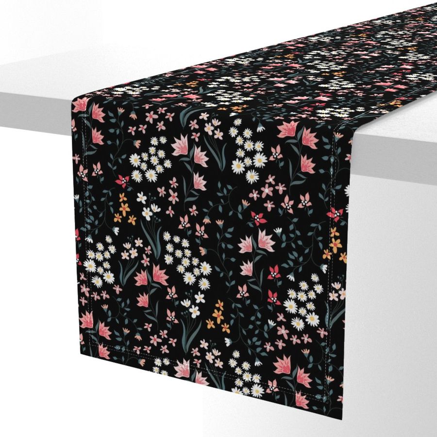 HOME_GOOD_TABLE_RUNNER