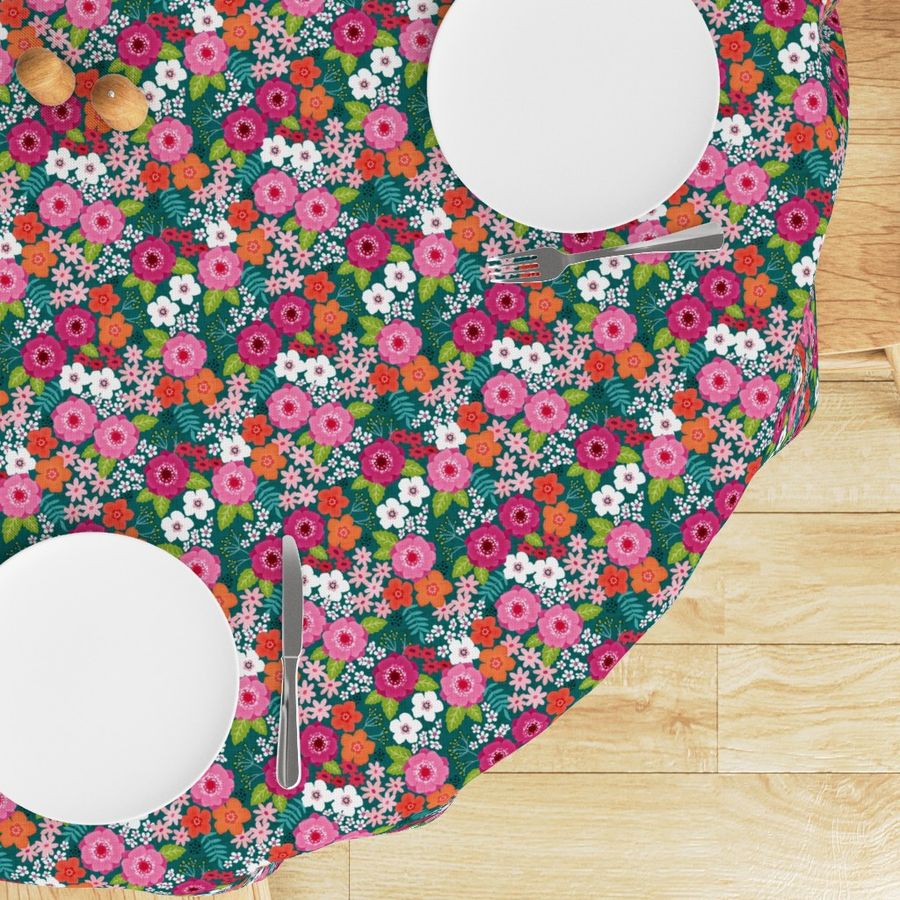 HOME_GOOD_ROUND_TABLE_CLOTH