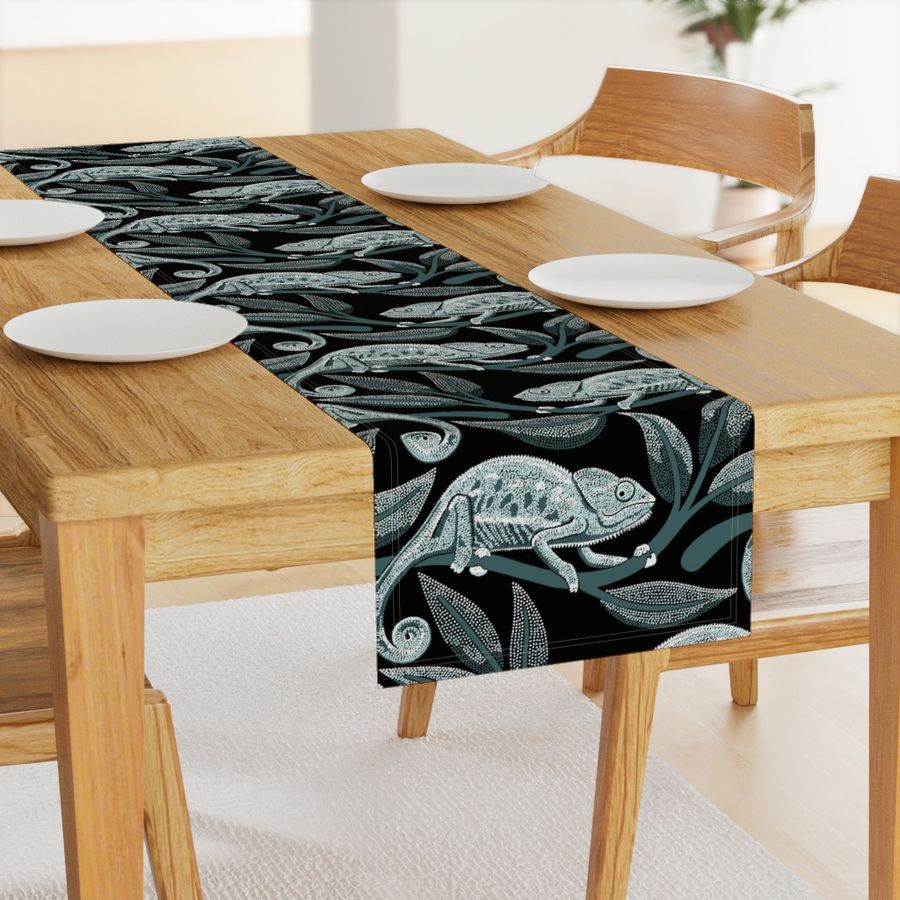 HOME_GOOD_TABLE_RUNNER