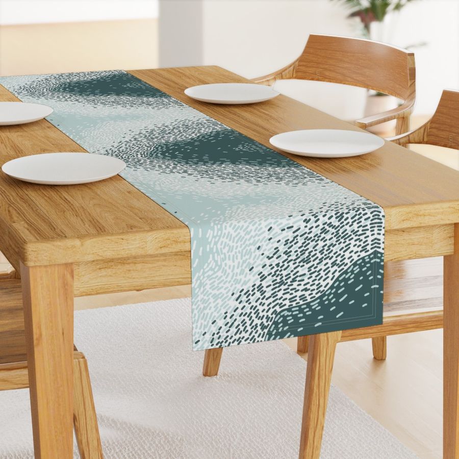 HOME_GOOD_TABLE_RUNNER