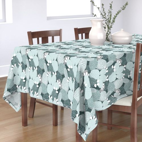 HOME_GOOD_RECTANGULAR_TABLE_CLOTH