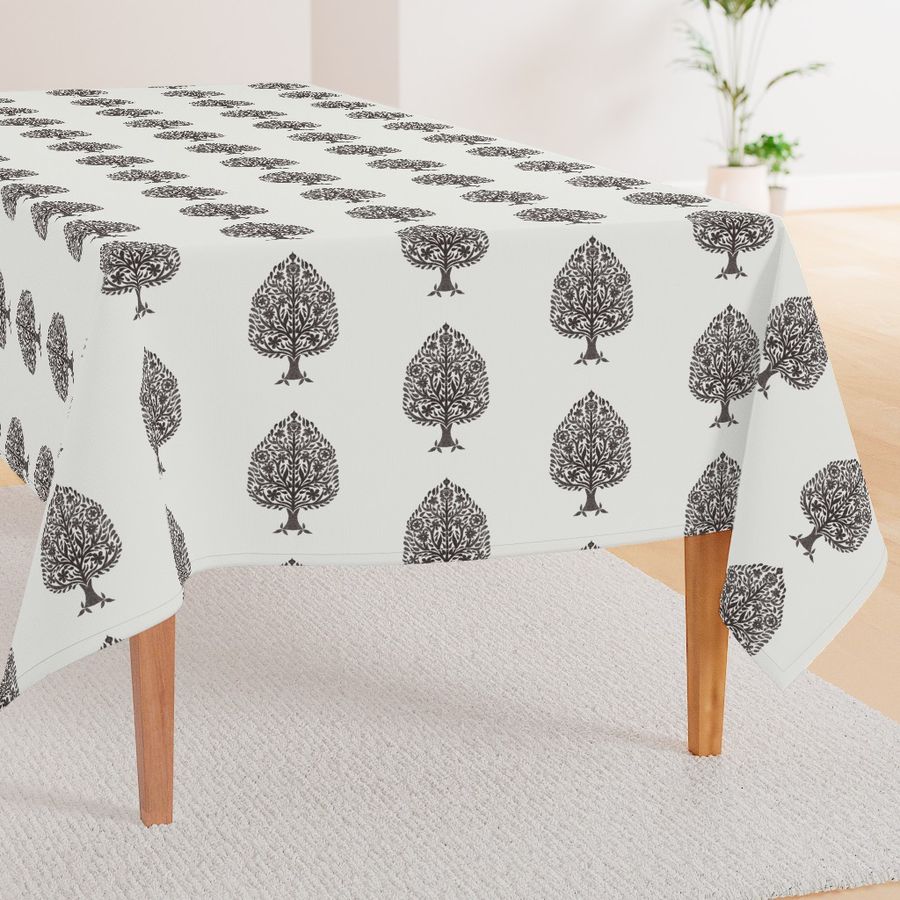 HOME_GOOD_RECTANGULAR_TABLE_CLOTH