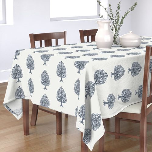 HOME_GOOD_RECTANGULAR_TABLE_CLOTH