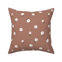 ditsy daisy fabric - simple floral fabric, prairie fabric - cafe sfx1227