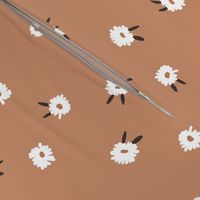 ditsy daisy fabric - simple floral fabric, prairie fabric - caramel sfx1346