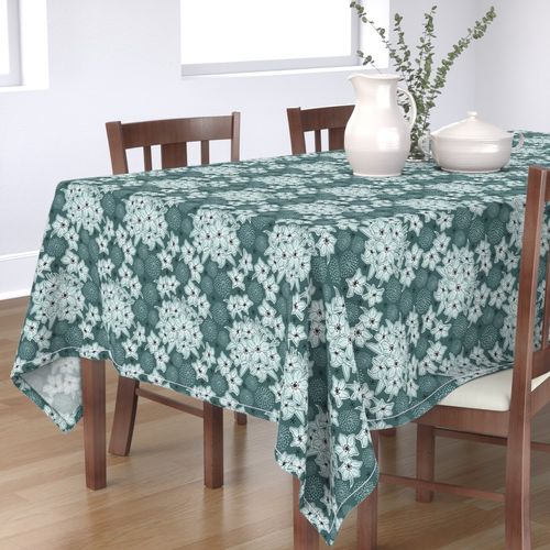 HOME_GOOD_RECTANGULAR_TABLE_CLOTH