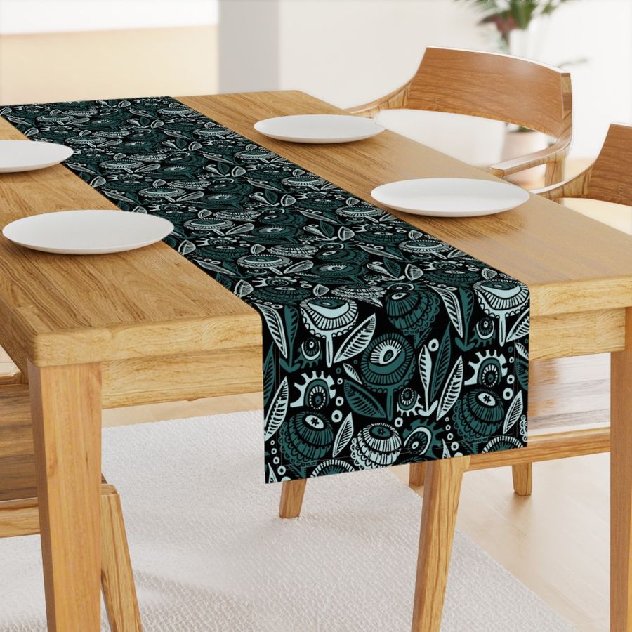 HOME_GOOD_TABLE_RUNNER