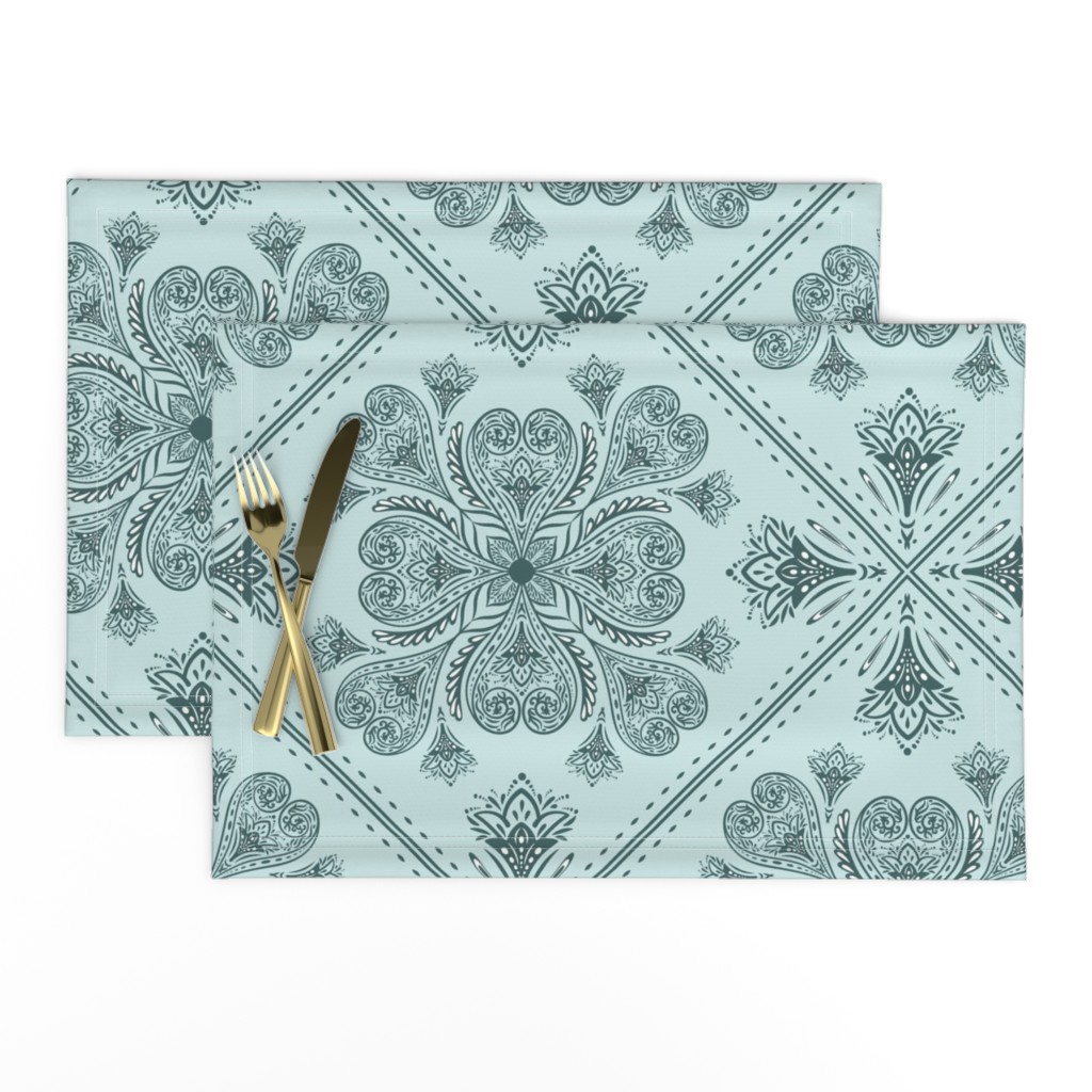 Pine and Mint Flourish Tile