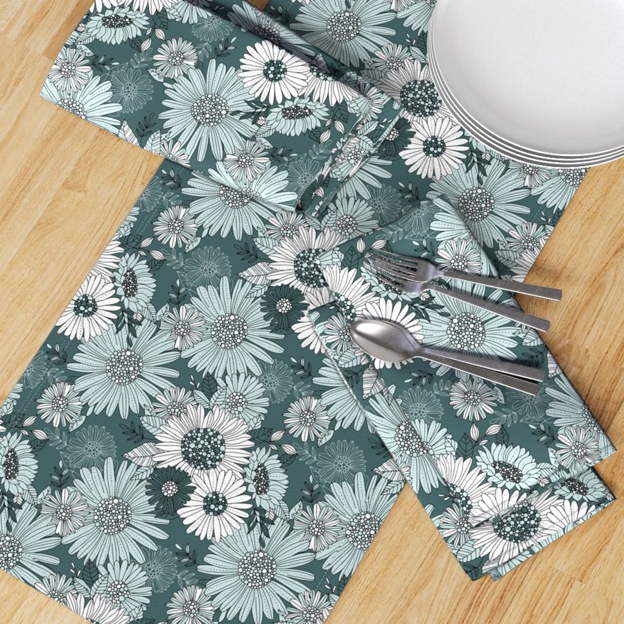 HOME_GOOD_TABLE_RUNNER