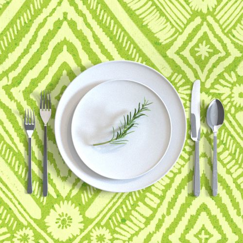 HOME_GOOD_RECTANGULAR_TABLE_CLOTH