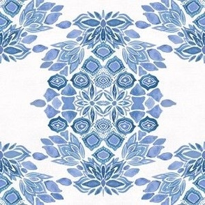 Grandmillenial watercolour floral damask - Classic blue and white
