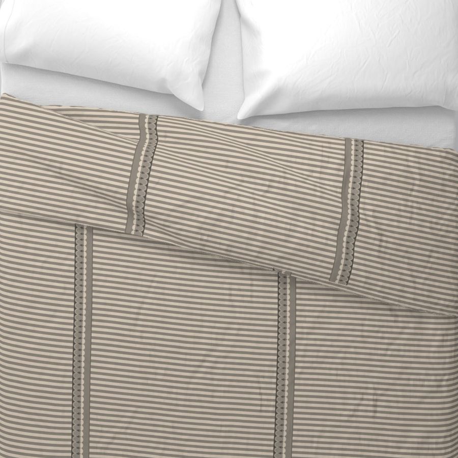 stripe_scallop_mini_beige