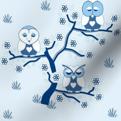 Sleepy Owls in blue & white