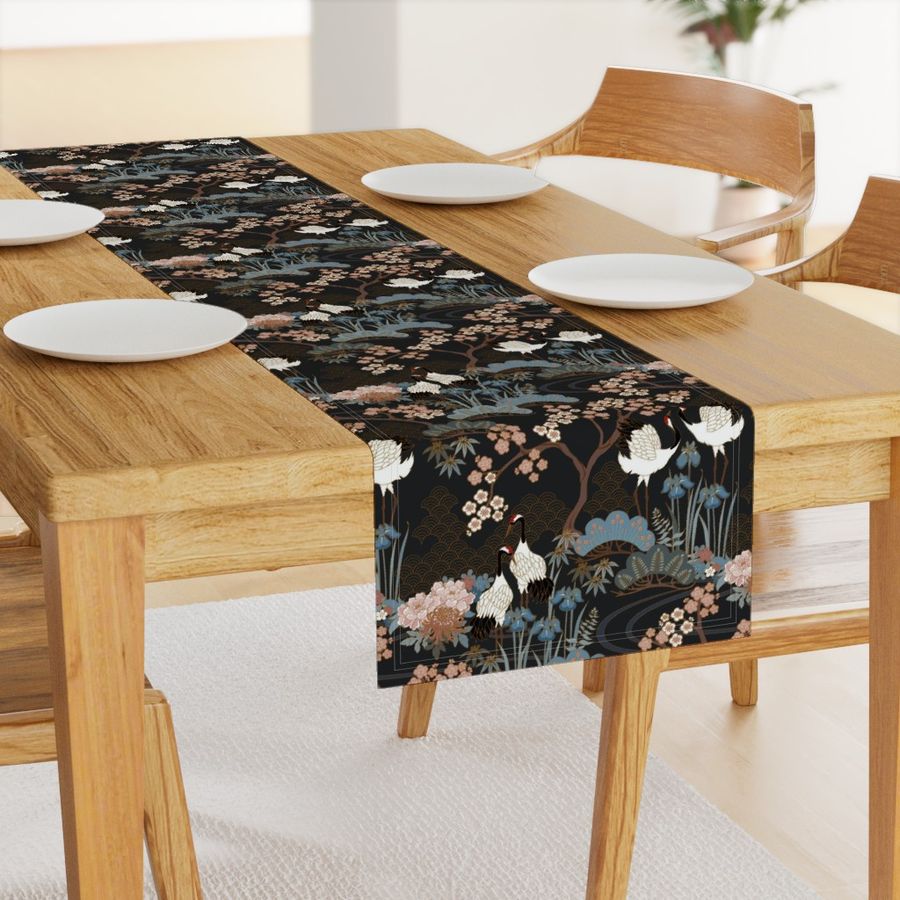 HOME_GOOD_TABLE_RUNNER