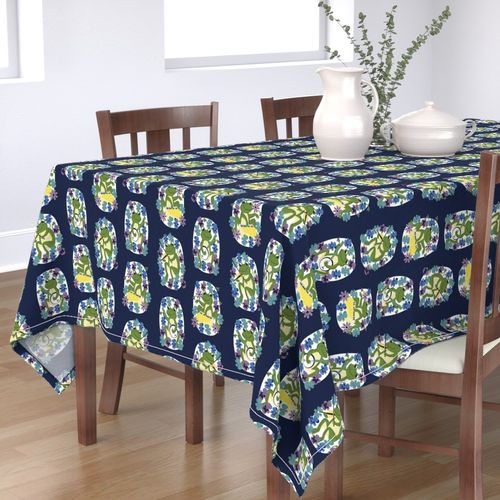 HOME_GOOD_RECTANGULAR_TABLE_CLOTH