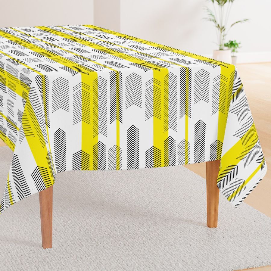 HOME_GOOD_RECTANGULAR_TABLE_CLOTH