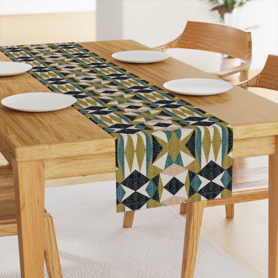 HOME_GOOD_TABLE_RUNNER