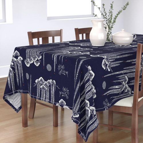 HOME_GOOD_RECTANGULAR_TABLE_CLOTH