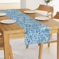 Woodgrain shibori blue large