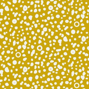 Safari Dots_Gold/White