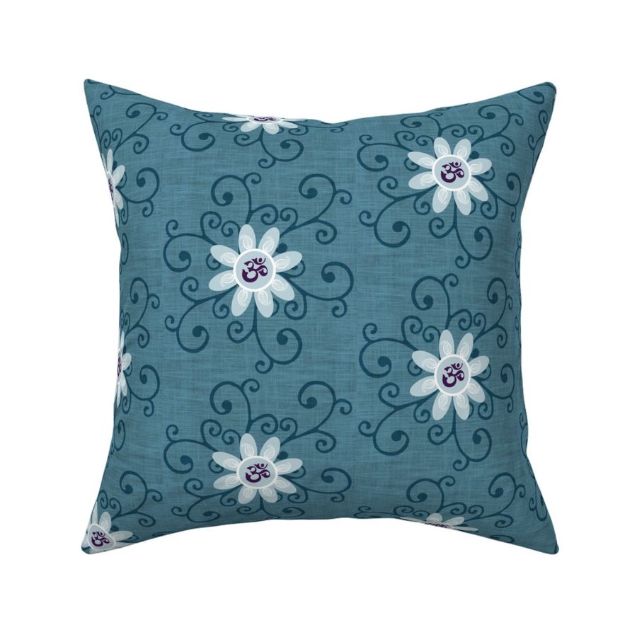 HOME_GOOD_SQUARE_THROW_PILLOW