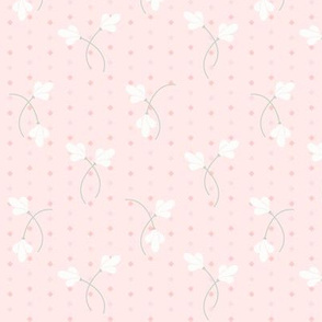 Carrie Floral Toss: Powdery Pink Small Floral