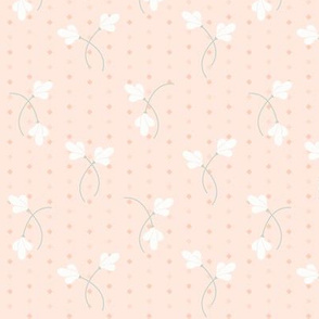 Carrie Floral Toss: Blush Peach Small Floral
