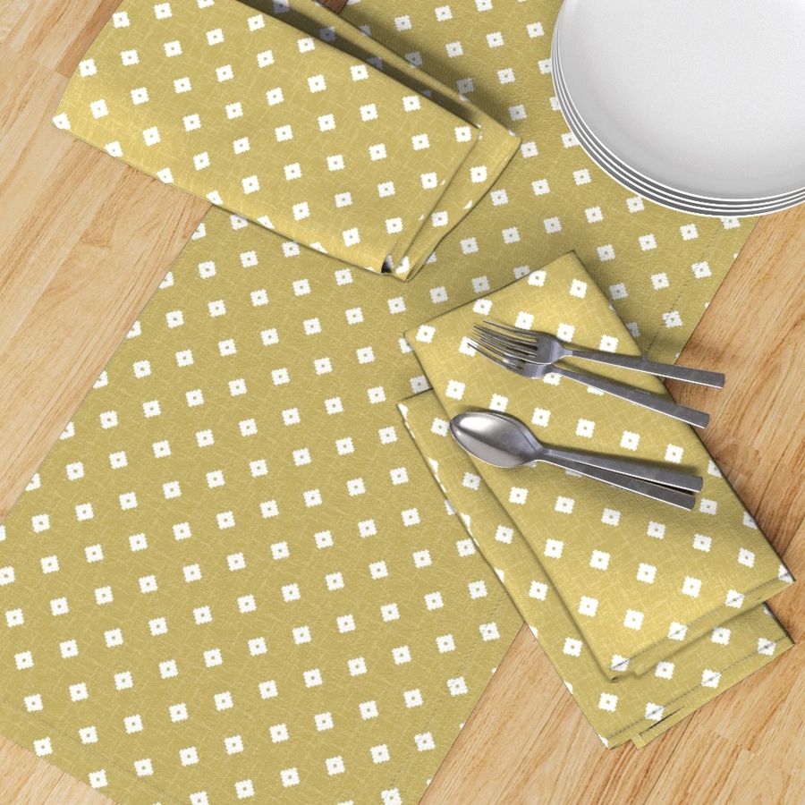 HOME_GOOD_TABLE_RUNNER