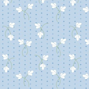 Carrie Floral Toss: Powdery Blue Small Floral