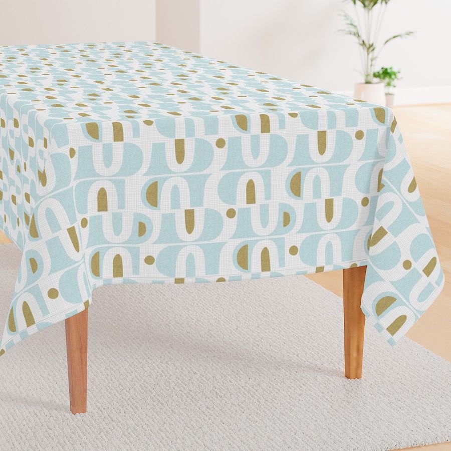 HOME_GOOD_RECTANGULAR_TABLE_CLOTH