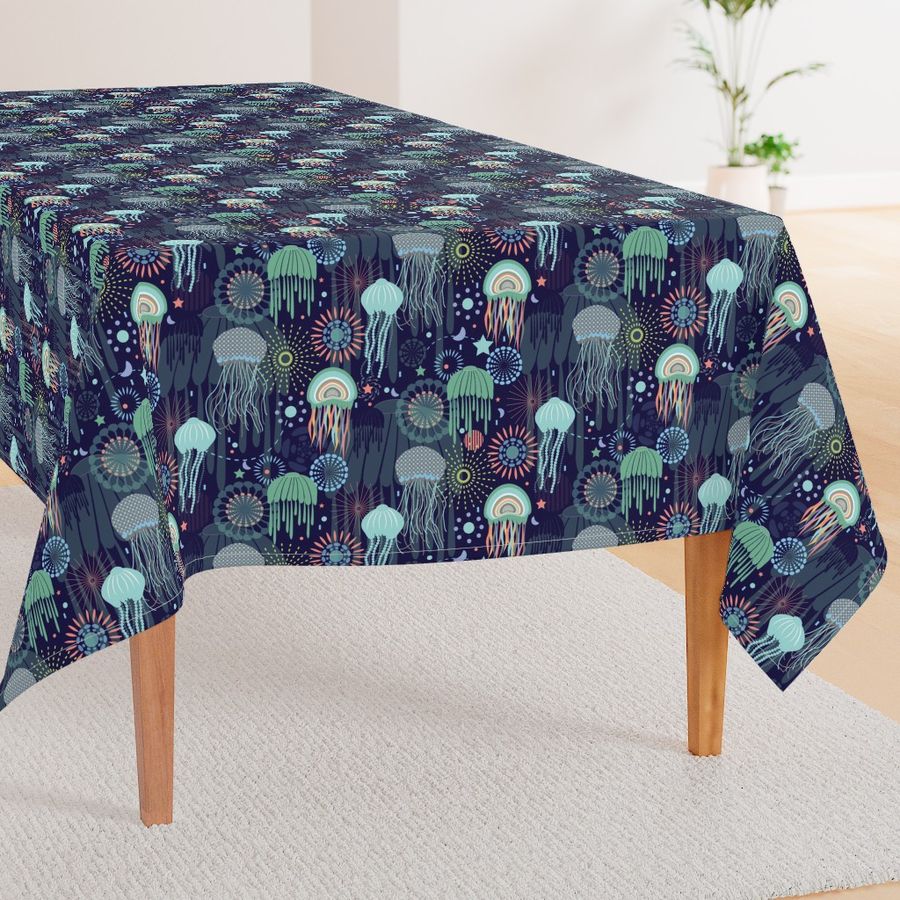 HOME_GOOD_RECTANGULAR_TABLE_CLOTH