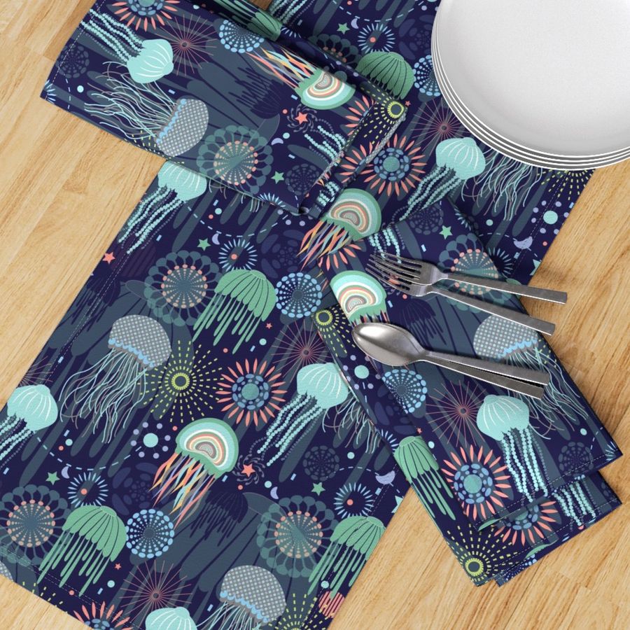 HOME_GOOD_TABLE_RUNNER