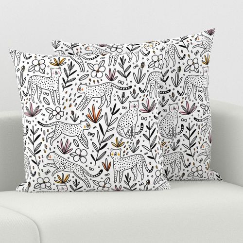 HOME_GOOD_SQUARE_THROW_PILLOW