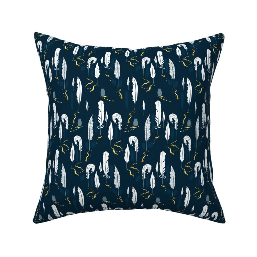 HOME_GOOD_SQUARE_THROW_PILLOW