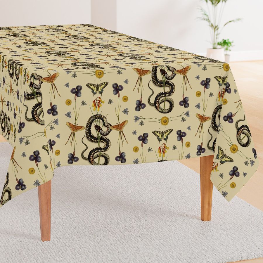 HOME_GOOD_RECTANGULAR_TABLE_CLOTH